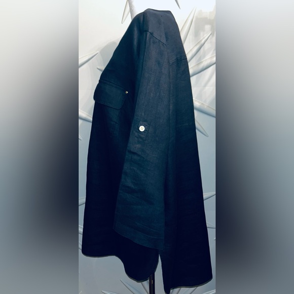 EUC Ellen Tracy SZ 2X navy blue 100% linen top w/gold accents/bust 54”, PTP 27” - Picture 4 of 10